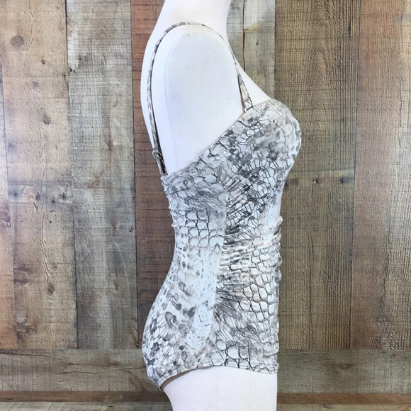 Contours by Coco Reef Jasper Bandeau One‎ Piece Swimsuit Womens 6 Cocodrilo - Picture 8 of 15